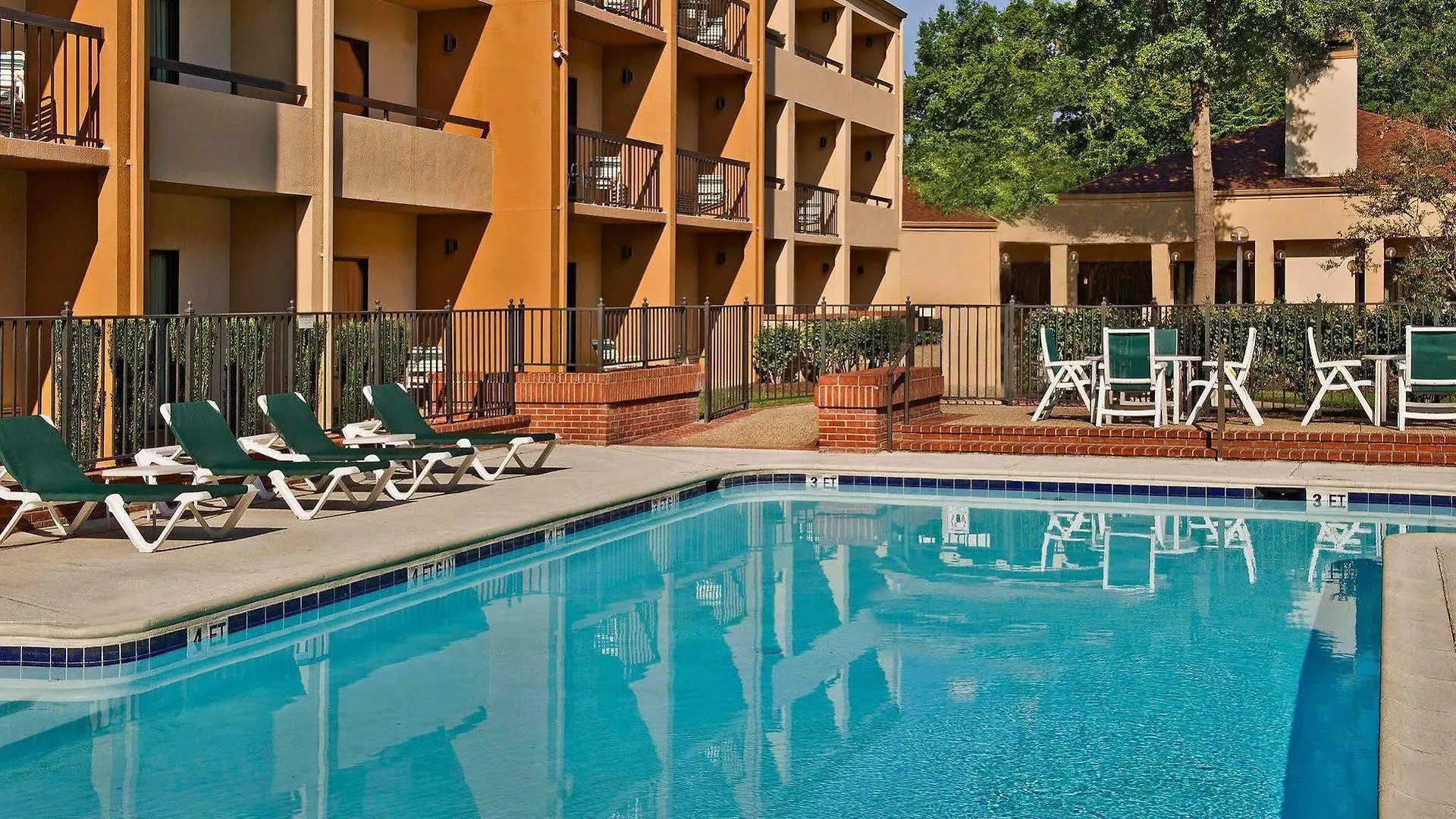 Courtyard Virginia Beach Norfolk Hotel